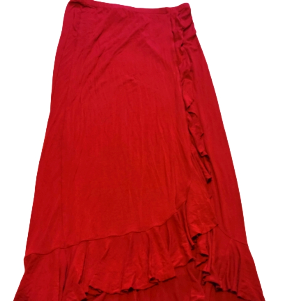 Max Studio red skirt. Ruffle side accent with split. Small